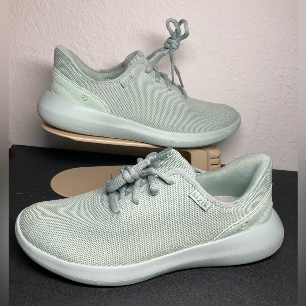 Kizik Madrid Eco Knit Wm Shoes Sz  9.5  (M-8 )  Green Handsfree Walking Sneakers